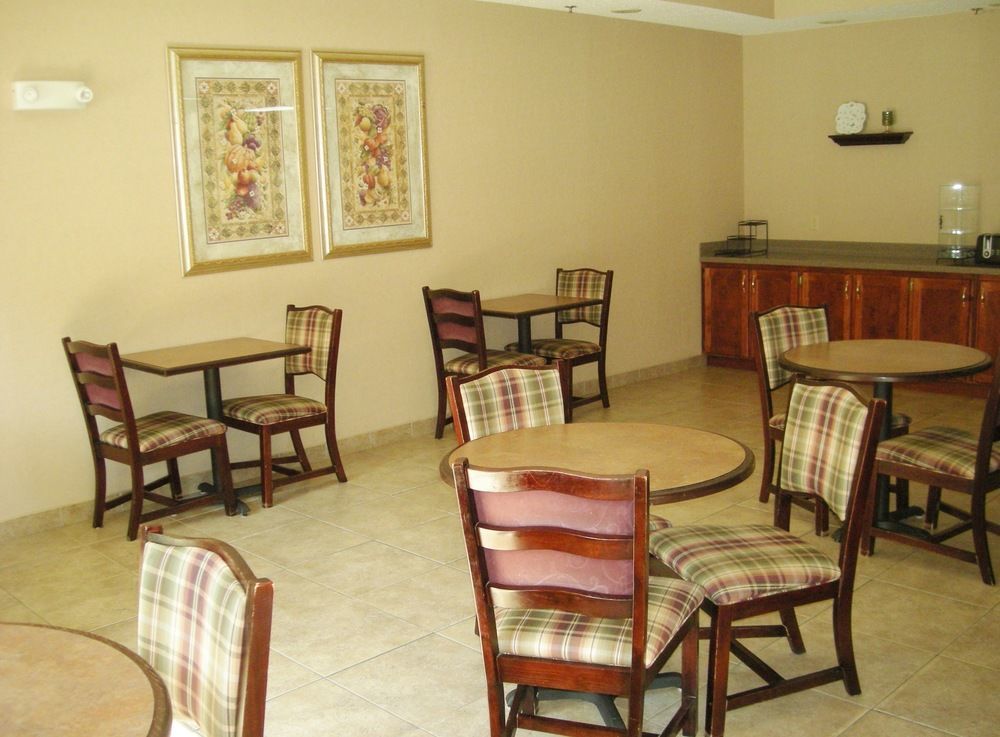 Hotel Fairbridge Express